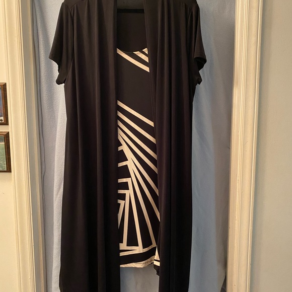 Dress - Picture 2 of 2